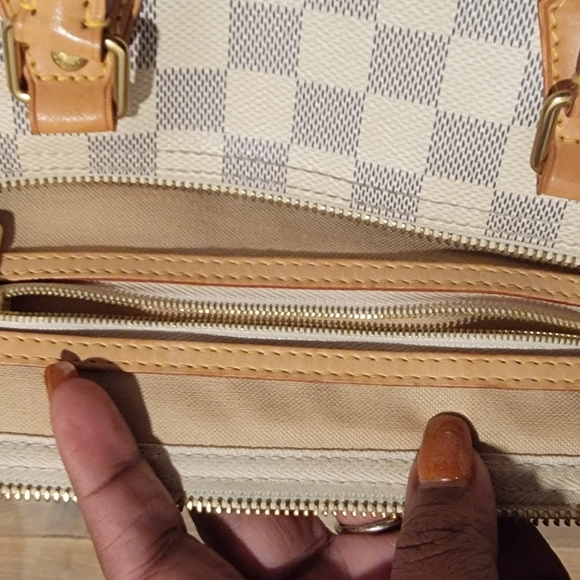 Authentic Louis Vuitton Bag - Picture 4 of 7